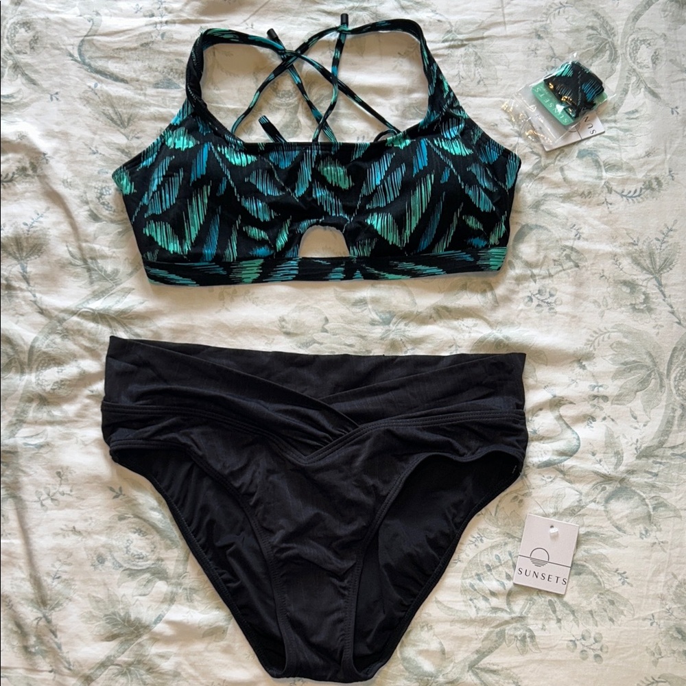 Sunsets bikini, size large.